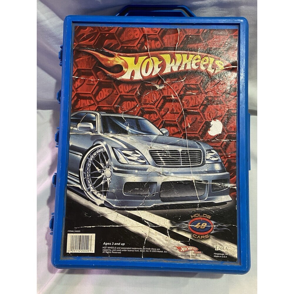 Vintage Hot Wheels Collector's Box With Full Car D